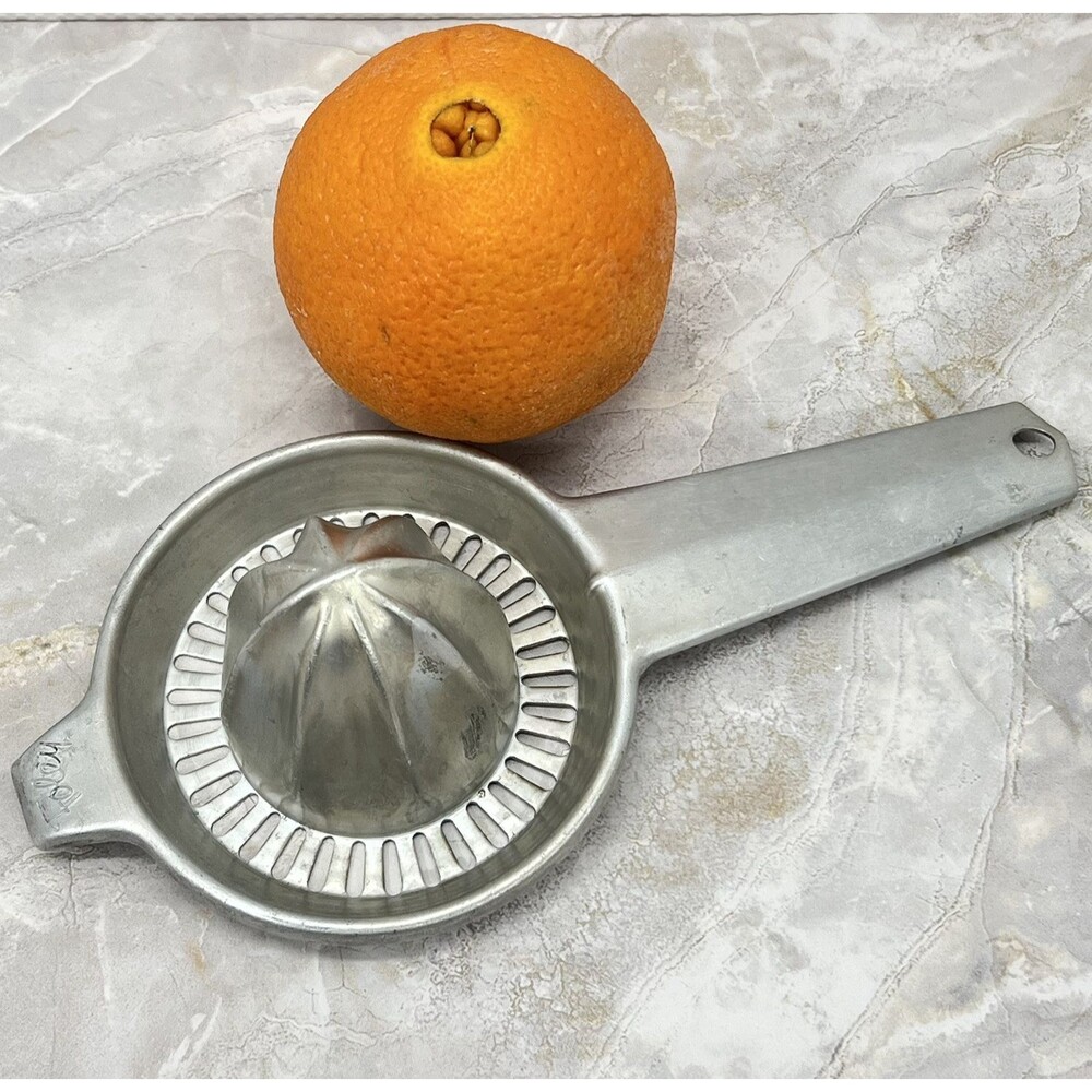 Vintage 60s FOLEY Aluminium Handheld Citrus Juicer Reamer MCM Barware Airstream
